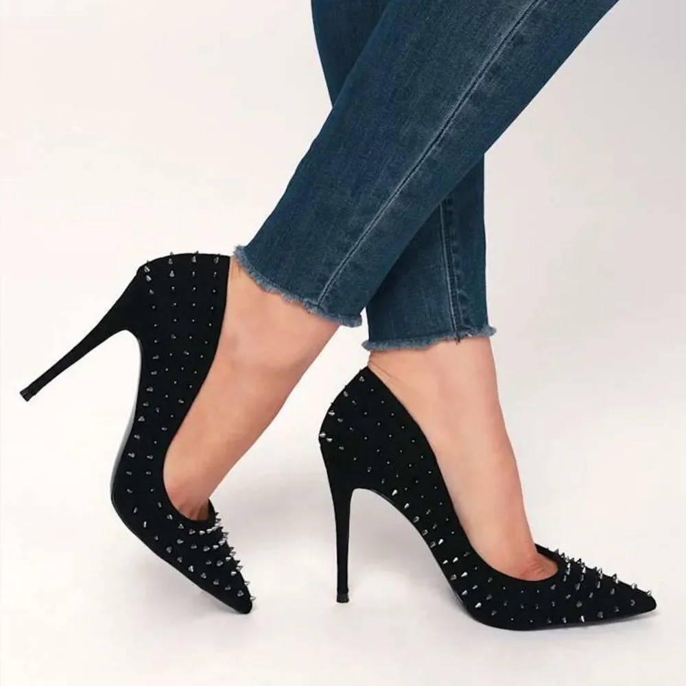 New Daisie-S Black Suede Studded Pumps Size 5.5